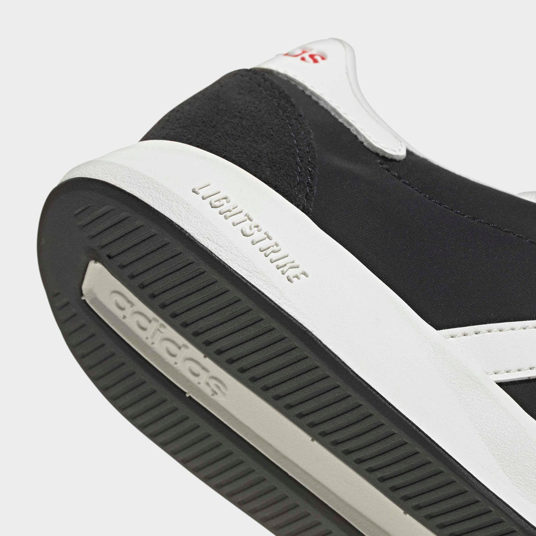 adidas Run 76/26 - cblack/cwhite/betsca