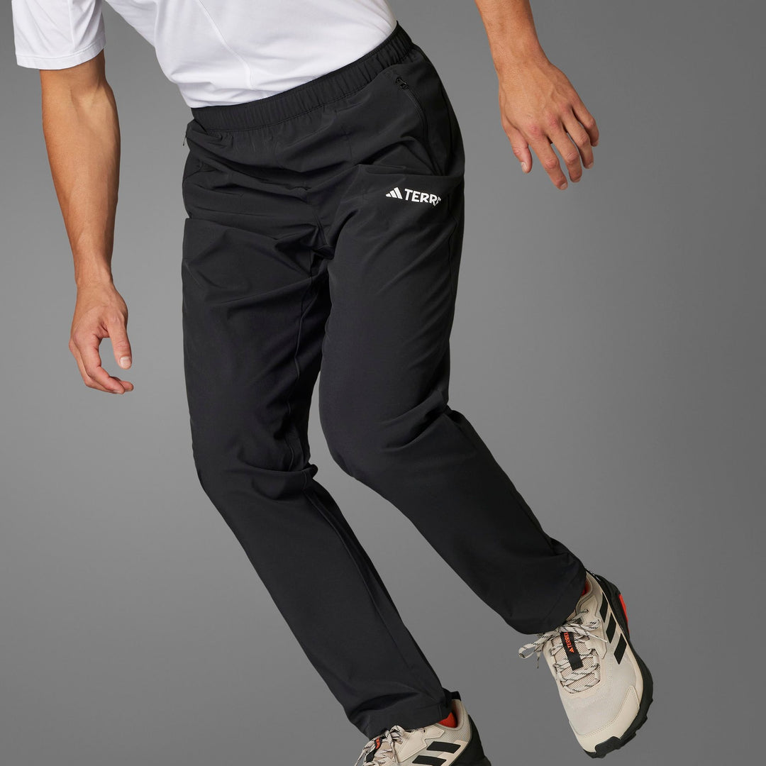 adidas Mt Ess Pants Trainingshose