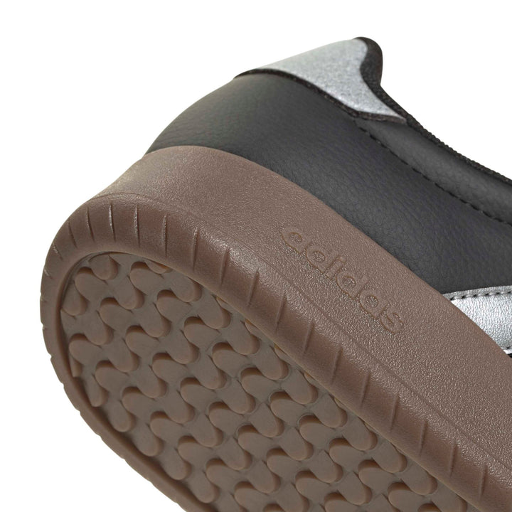 adidas Barreda - cblack/silvmt/carbon
