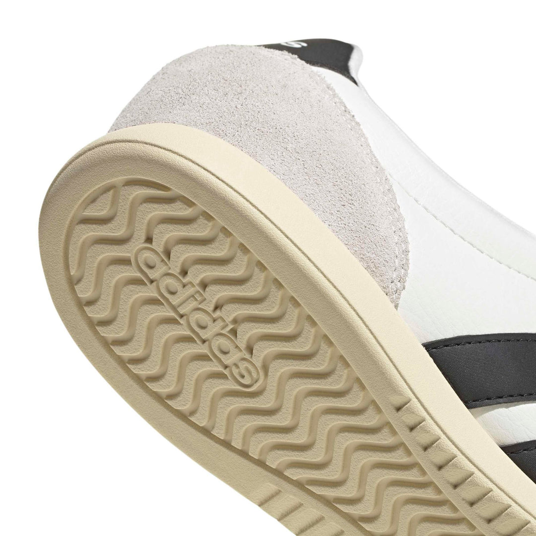 adidas Barreda Lo - cwhite/cblack/warvan