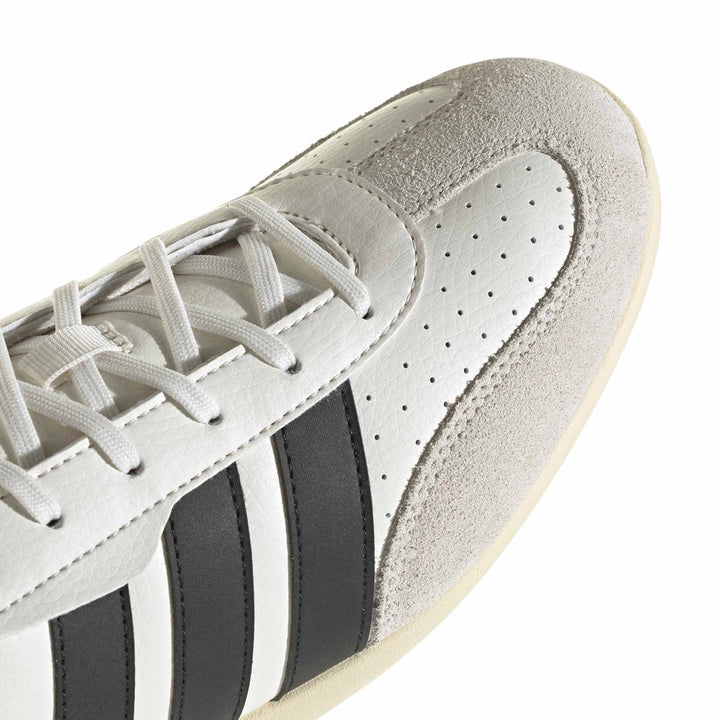 adidas Barreda Lo - cwhite/cblack/warvan
