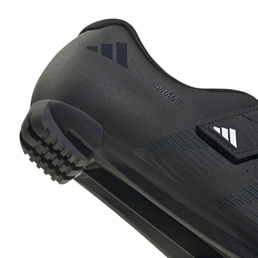 adidas Girano - cblack/cblack/ftwwht