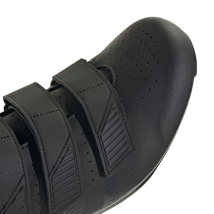 adidas Girano - cblack/cblack/ftwwht