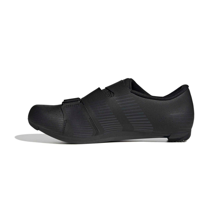 adidas Vueltano - cblack/cblack/ftwwht