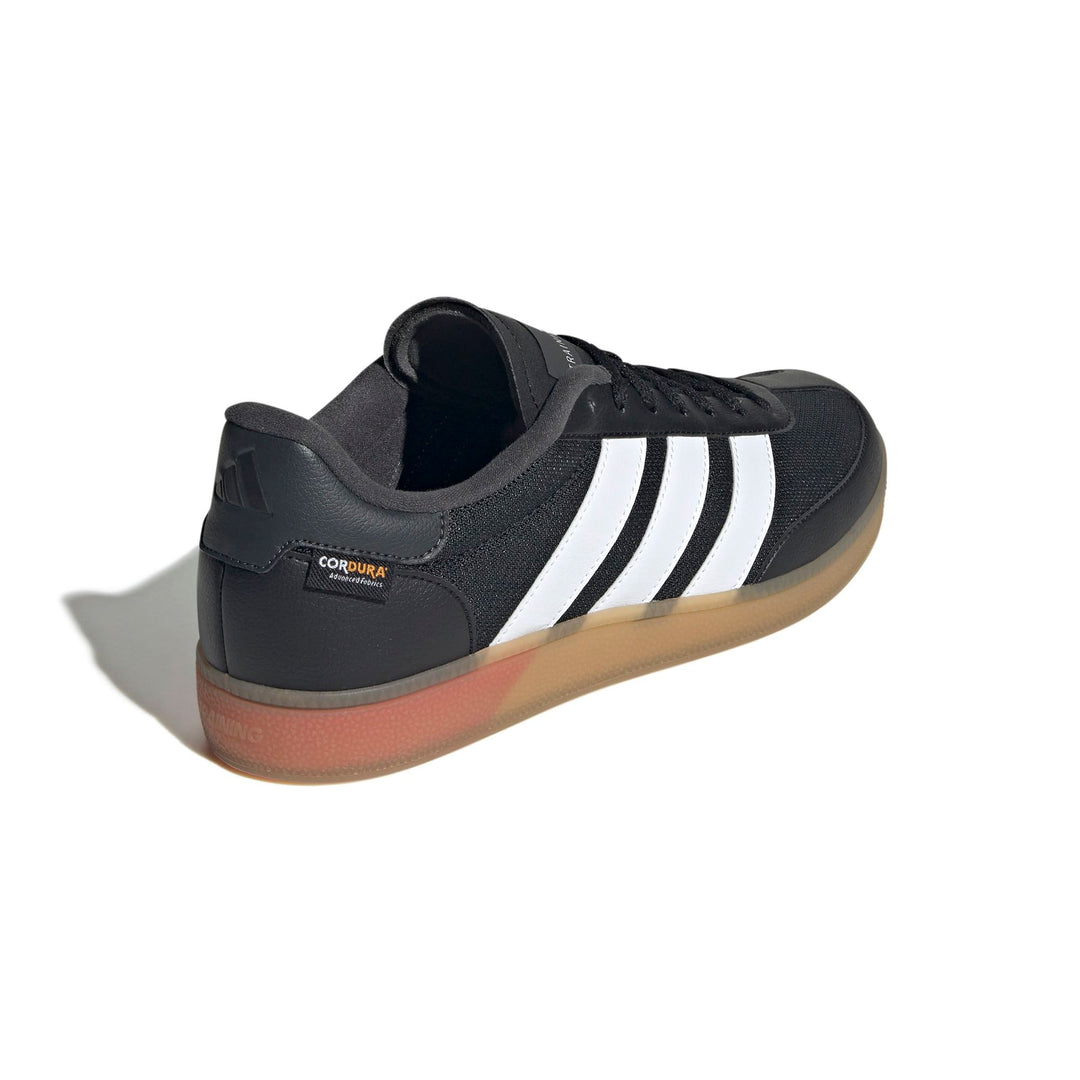 adidas Training Spezial - cblack/cwhite/lucred