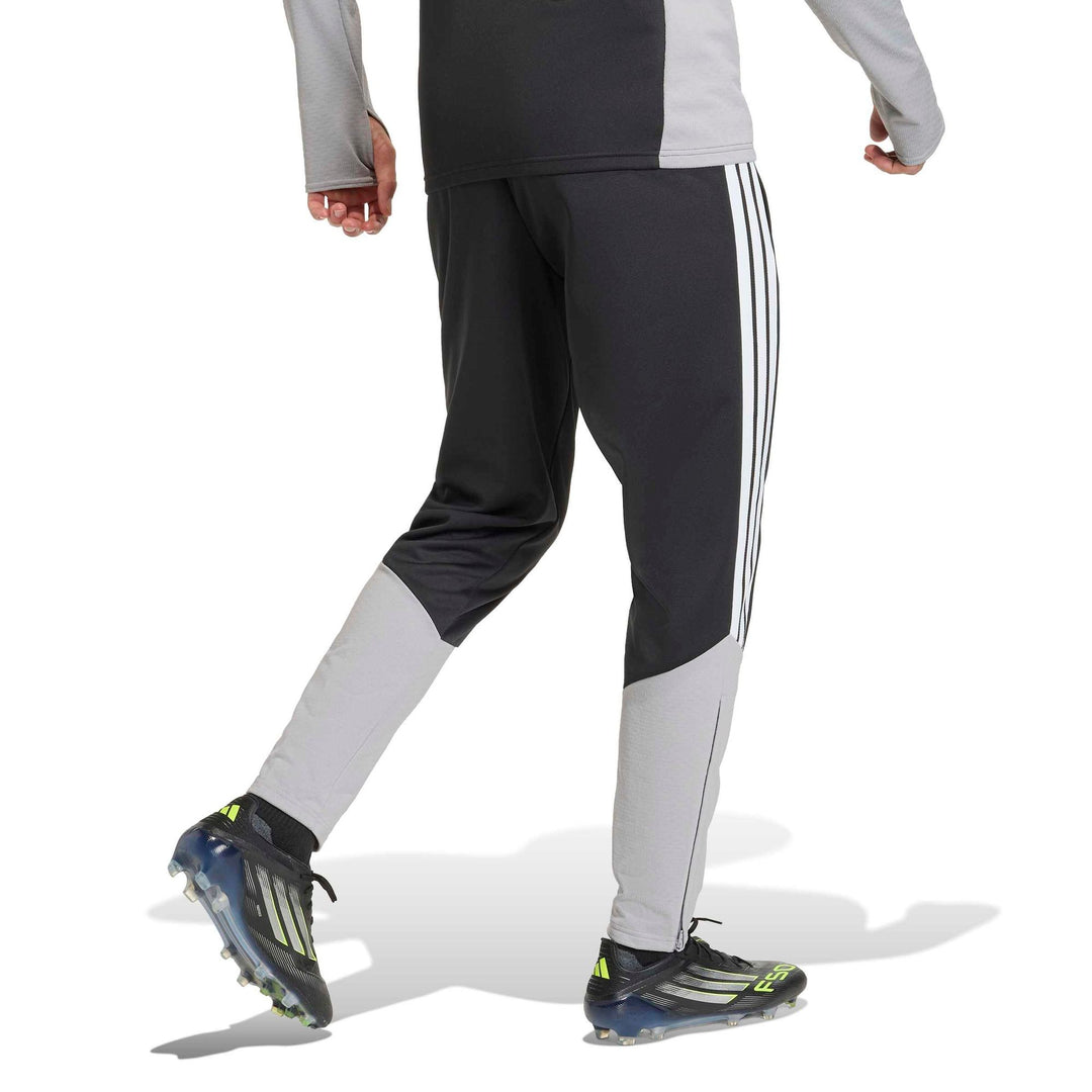 adidas Tiro26C Winpnt - black/ltonix/white