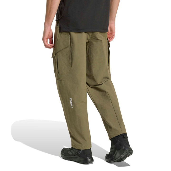 adidas Cargo Pants - olistr