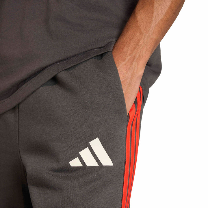 adidas Au Dna Sho M - utiblk