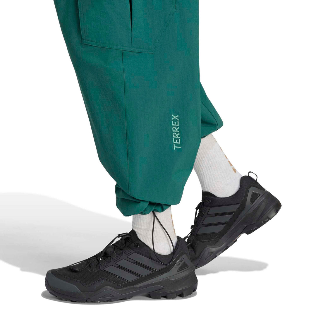 adidas Cargo Pants - cgreen