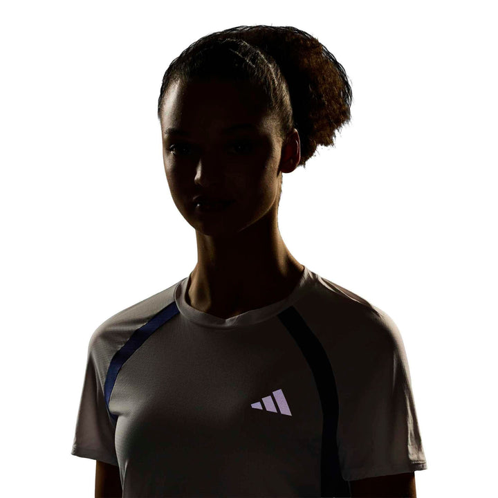 adidas Adizero A Tee W - white/dualin