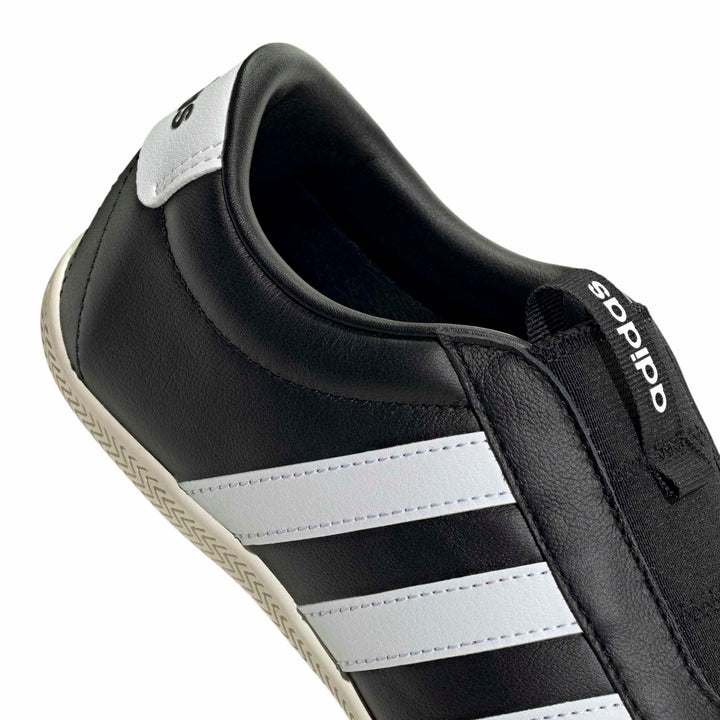 adidas Grand Court Lo Slip On - cblack/ftwwht/owhite