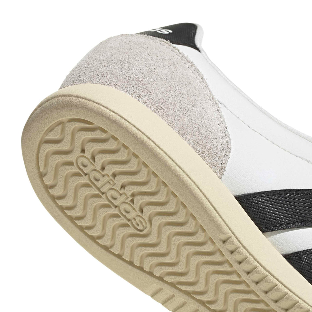 adidas Barreda Lo - cwhite/cblack/warvan