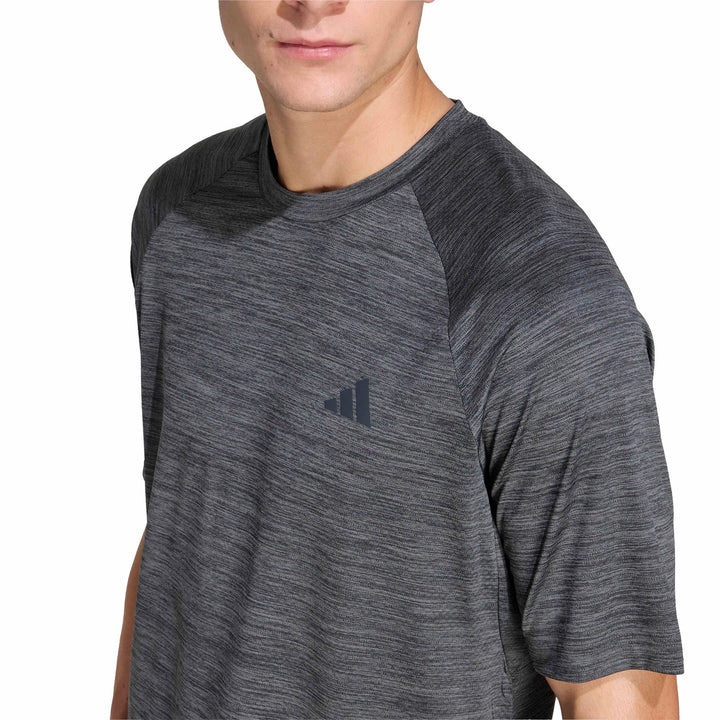 adidas Techess Tee - black/grefiv