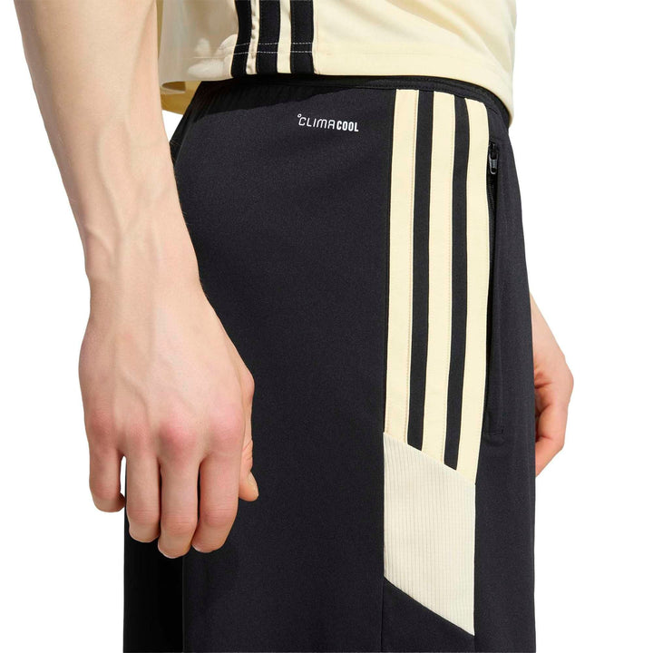 adidas Tiro Es Sho - black/warvan/warvan
