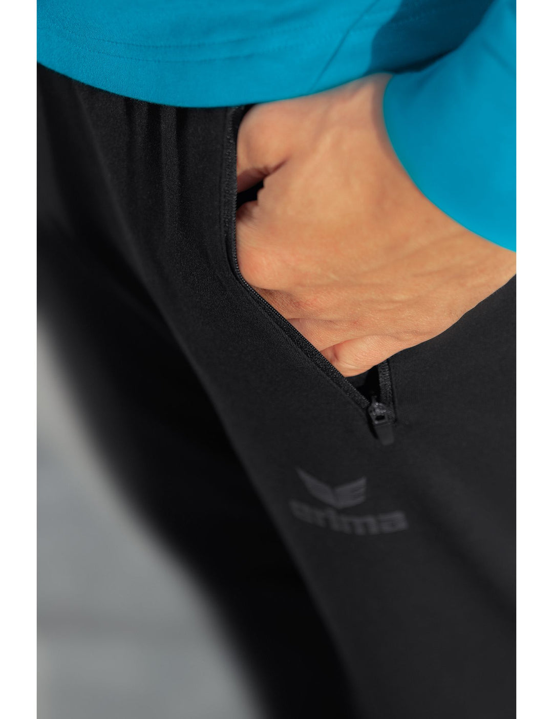 Erima Essential Sweatpants - black
