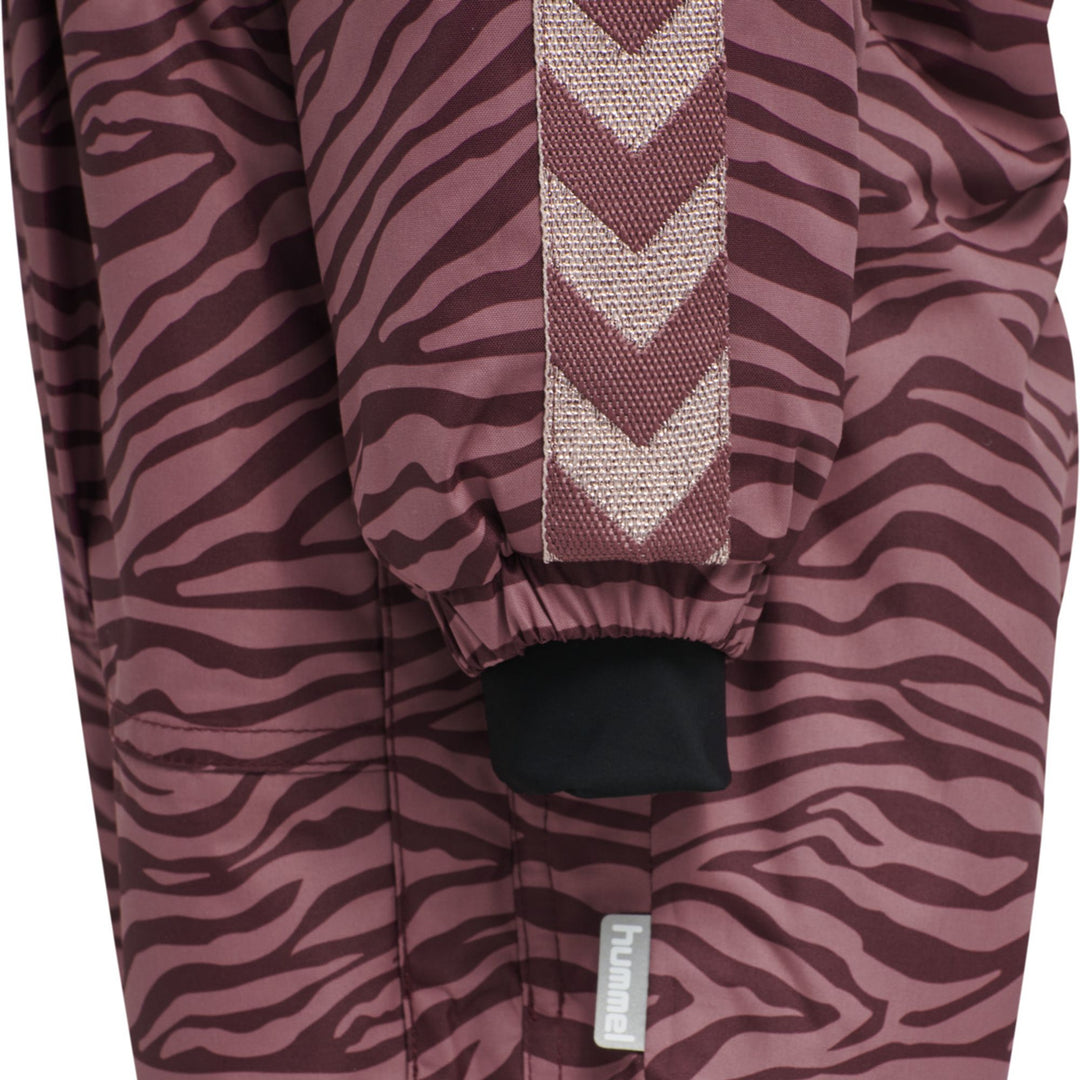 Hummel hmlMOON SNOWSUIT - ROAN ROUGE