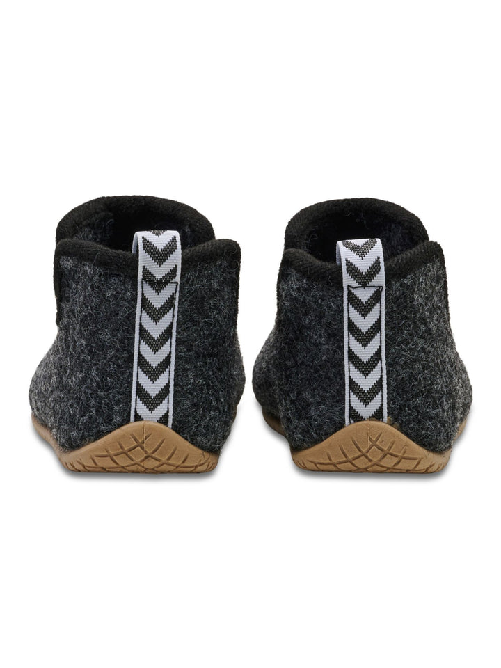 Hummel Zap Slipper Jr - black