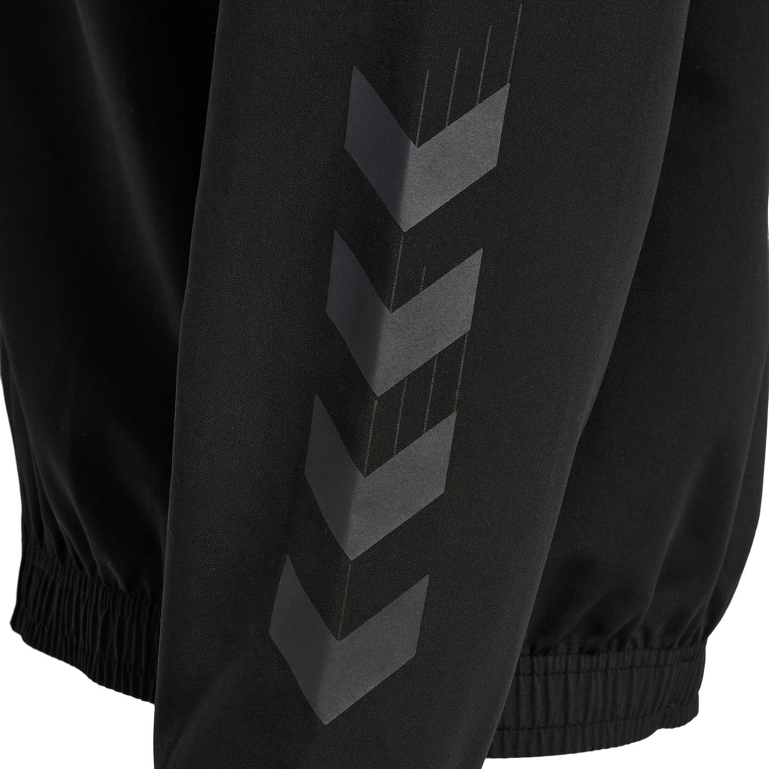 Hummel Hmltravel Woven Jacket - black