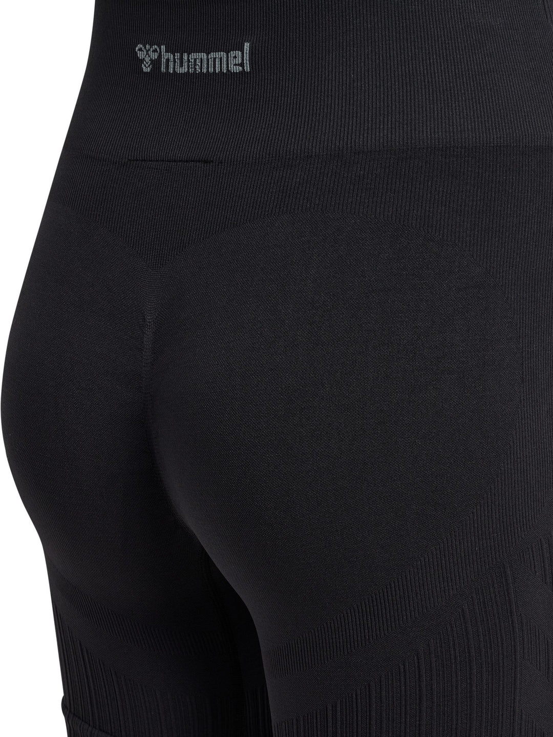 Hummel hmlMT DEFINE SEAML SCRUNCH SHORTS - black