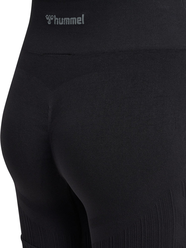 Hummel hmlMT DEFINE SEAML SCRUNCH SHORTS - black