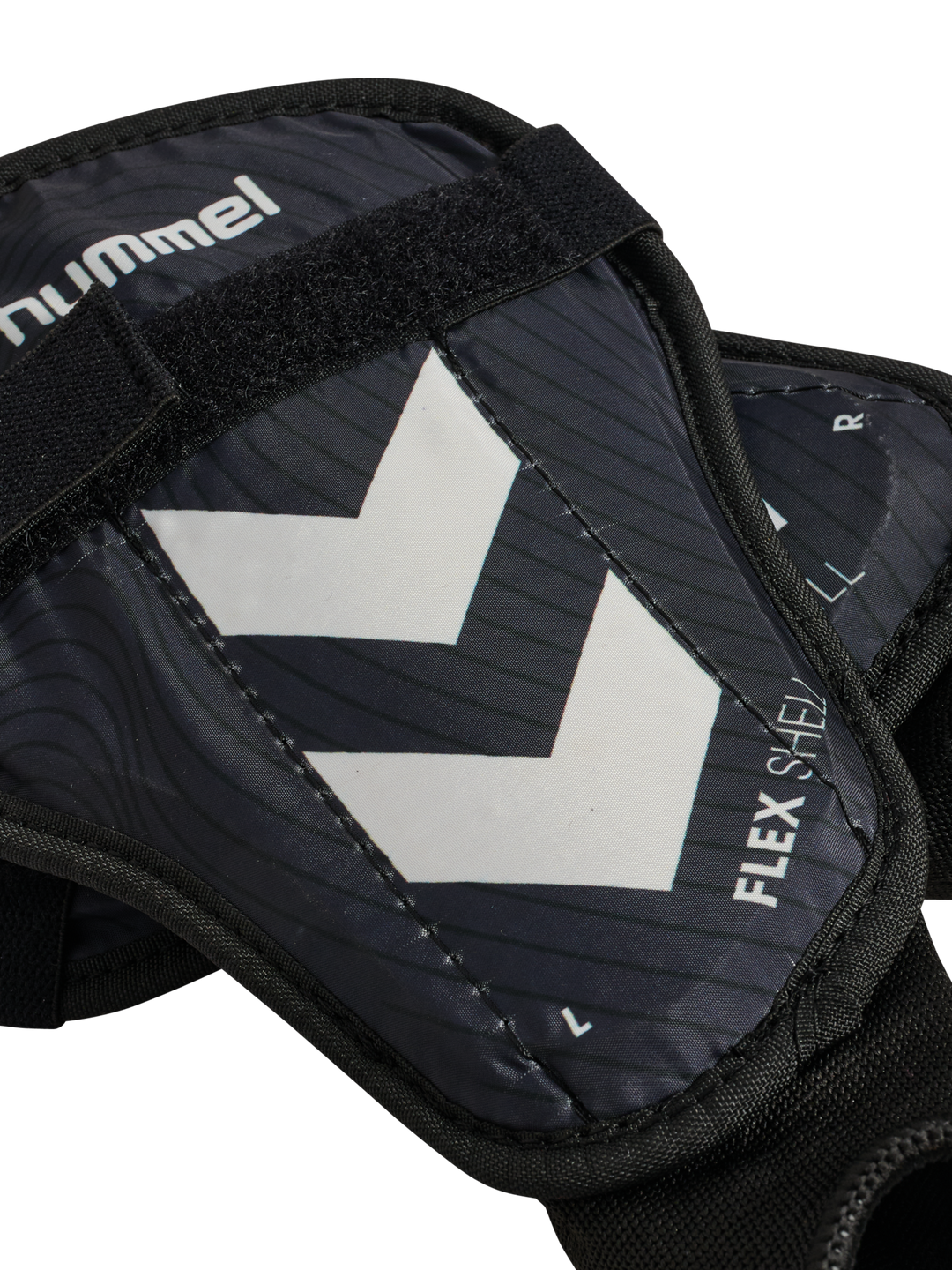 Hummel Hmlshin Guards Flex Shell - black/white