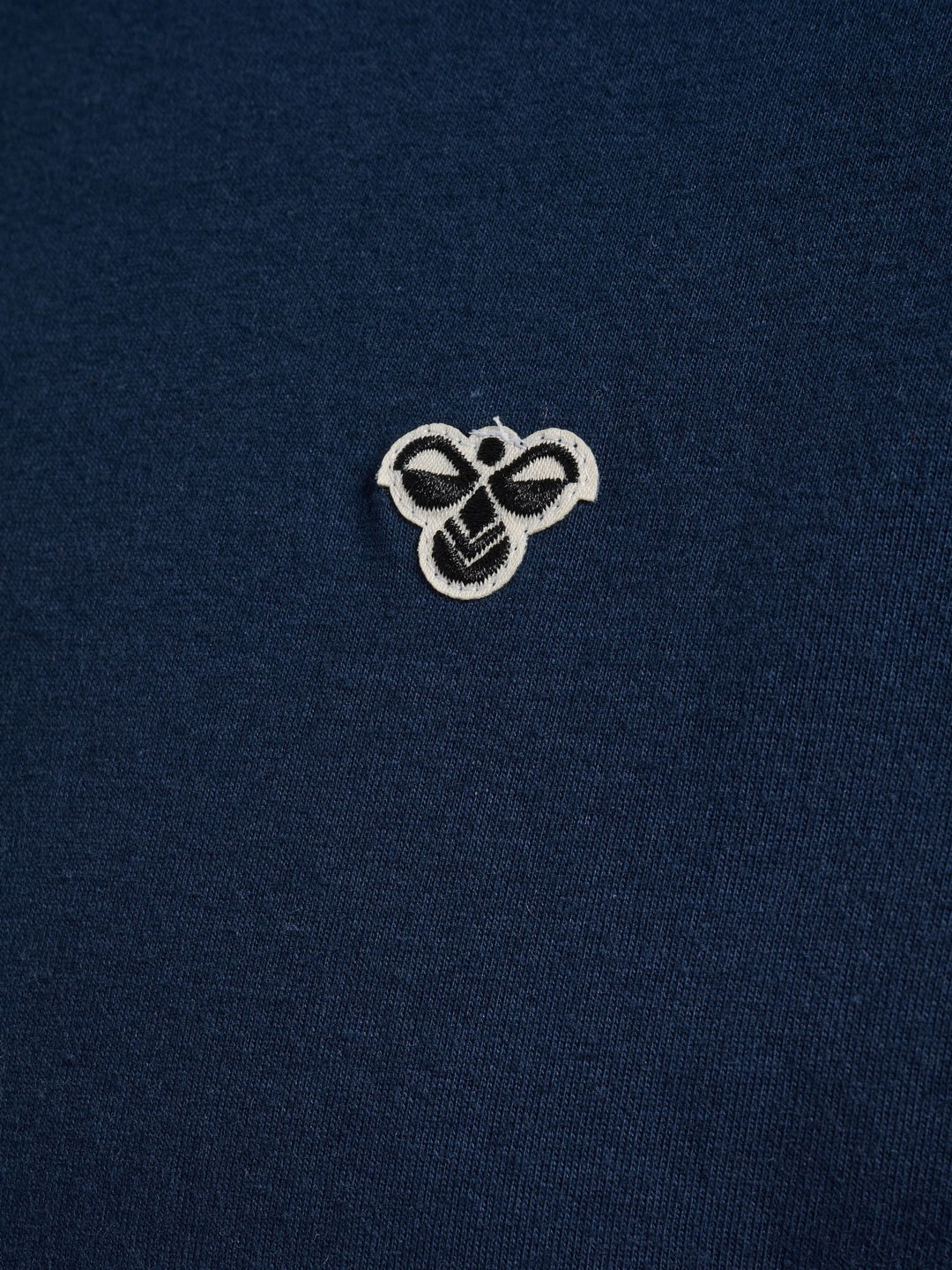 Hummel hmlLOOSE T-SHIRT BEE S/S - dress blues