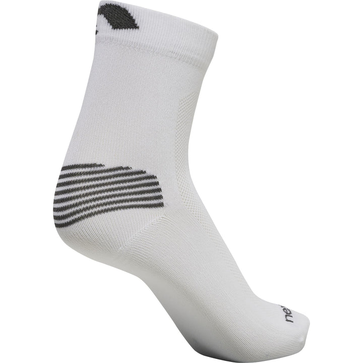newline Base Sock - white