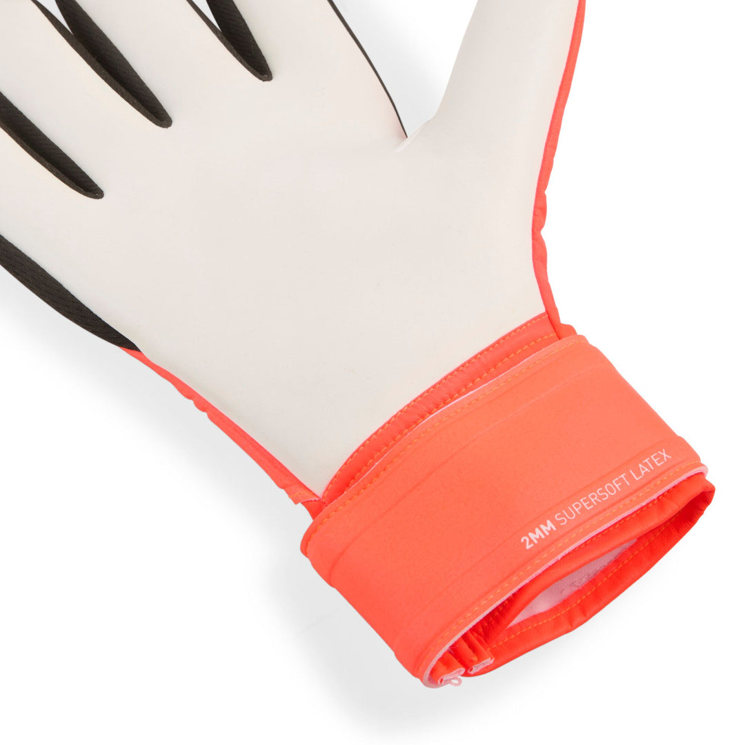 Puma FUTURE Play NC - Glowing Red-PUMA Red-PUMA Black