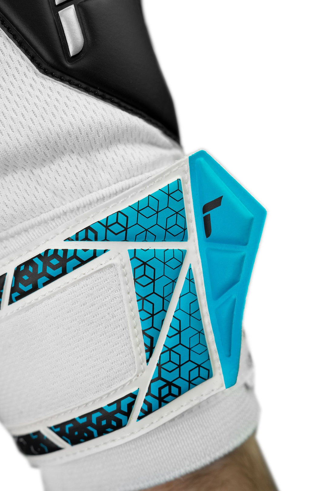 Reusch Attrakt Infinity NC - white / silver / black
