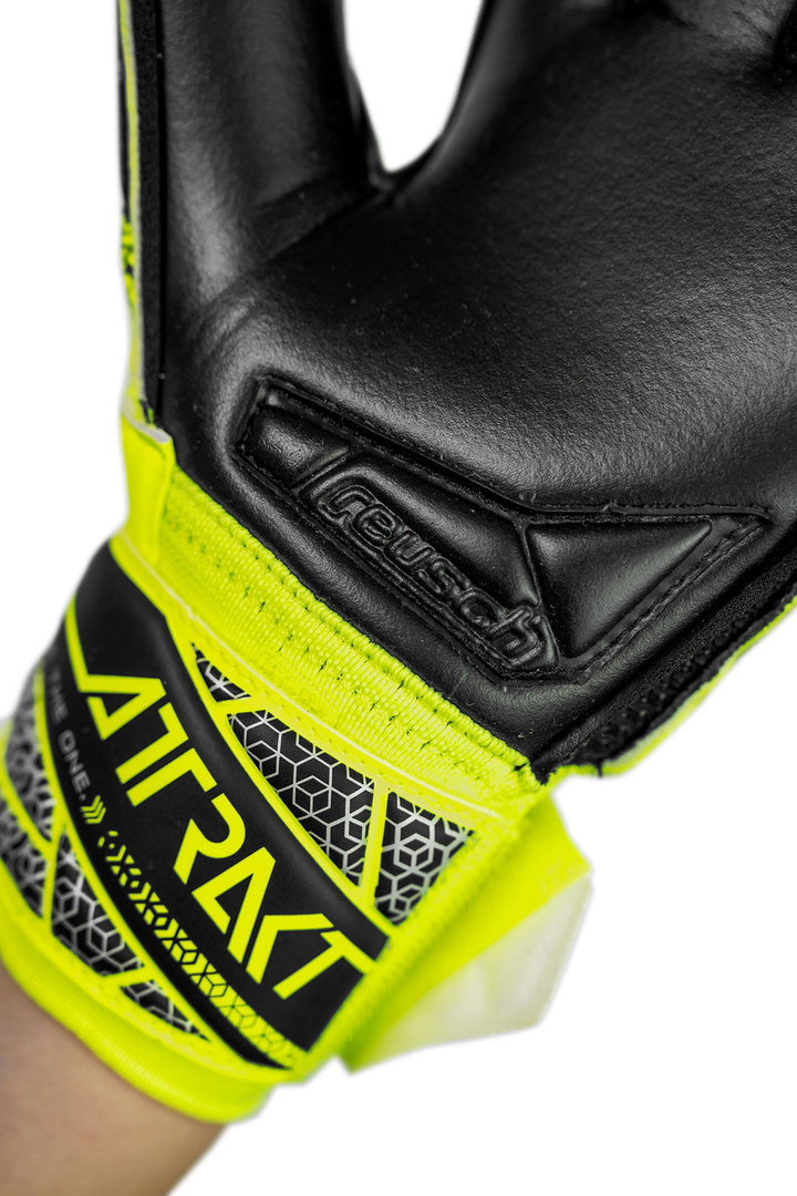 Reusch Attrakt Silver Junior - safety yellow / silver / black