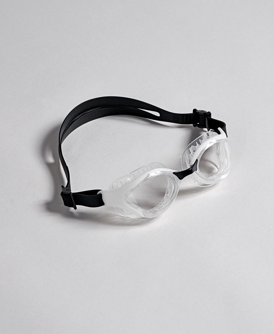 Arena Air-Bold Swipe - clear-white-black