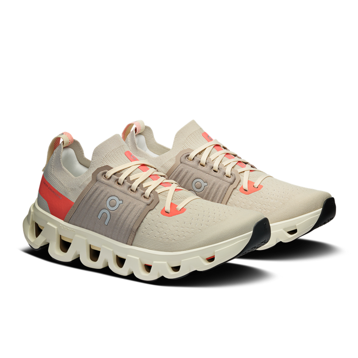 On Cloudswift 4 - Cream / Salmon