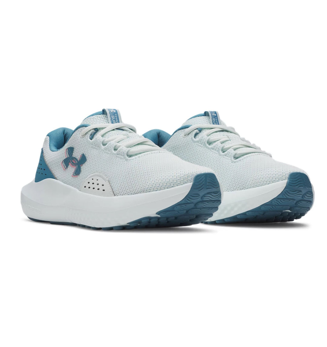 Under Armour  UA W CHARGED SURGE 4 - ILLUSION GREEN